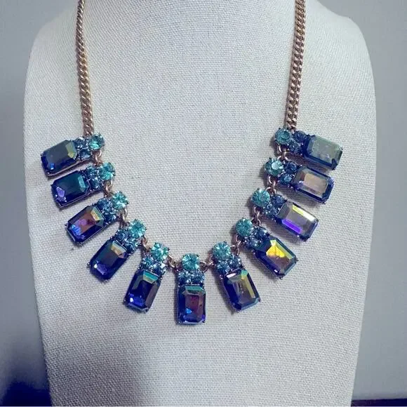 J. Crew Rare Brûlée Iridescent Blue Teal Crystal Gem Statement Necklace * flaw - Picture 15 of 16